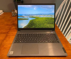 15", i7, 16 GB RAM,  512 GB SSD,  HDMI, 1080p Cam, Mic, Speaker Laptop