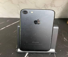 iPhone 7 32GB Unlocked ID: 33180