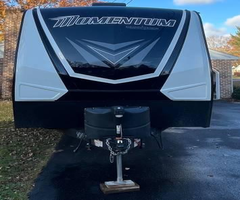 Grand Design Momentum 25G with Onan 4K Generator