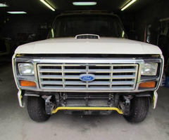 Classic, 1986 Ford F-350 Tow Truck w/wheel lift