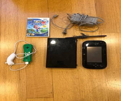 Wii U Bundle: Console, Wires, Gamepad, 2 Controllers, Mario Galaxy 2