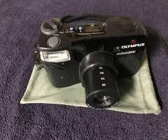 Olympus Infinity Zoom 2000