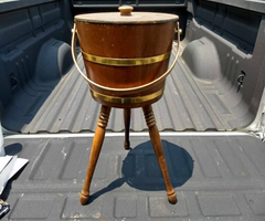 plant stand / sewing bucket