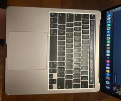 MacBook Pro M2 2022