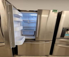 Samsung 32in stainless steel French door refrigerator used good condition with 9