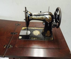Singer Sewing Machine, Made October 26, 1909, Class/Model 15.