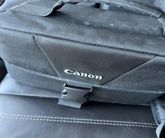 Canon T 7 Package