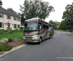 2006 Winnebago Class A 38'