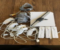 Nintendo Wii Controller Bundle