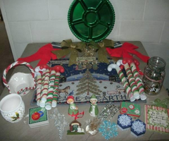 Holiday Dcor, lot of over 40 items