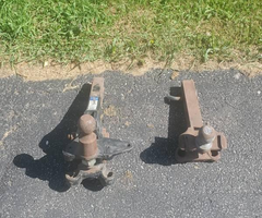 Two Weight Distribution Trailer Hitches