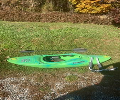 Whitewater kayak