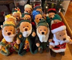 1999 New Twelve Days of Pooh Santa Ancestry Collection