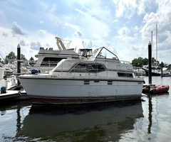 1986 36' Trojan Tri-Cabin Cruiser