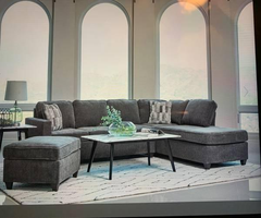 Sectional with pillows(NEW)