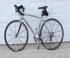 TREK PILOT ROAD BIKE